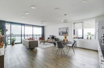 Anna van Buerenplein